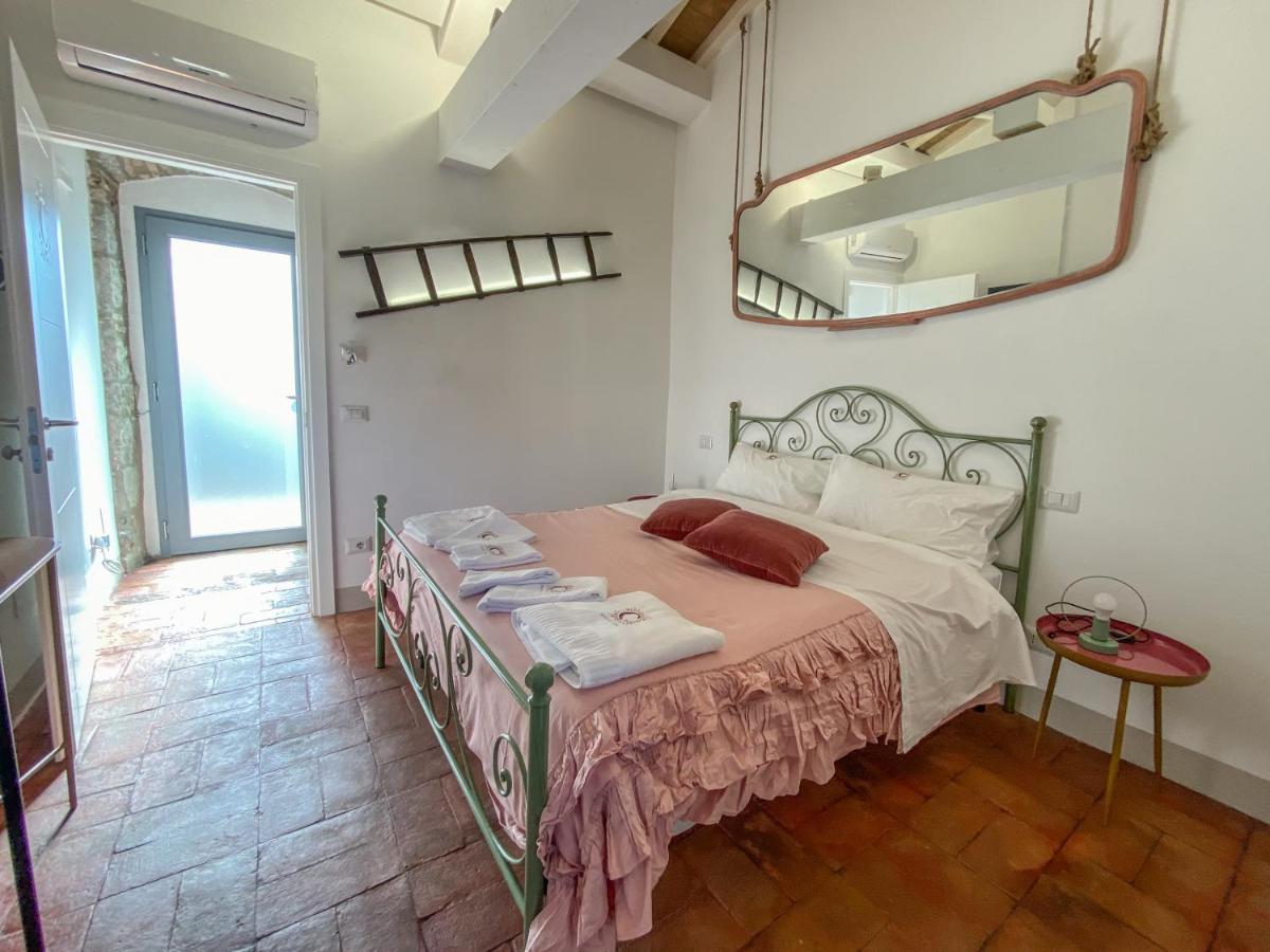 Casale 1541 Bed & Breakfast Bolsena Dış mekan fotoğraf