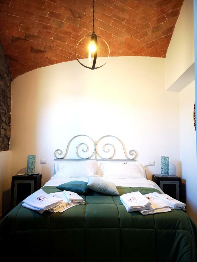 Casale 1541 Bed & Breakfast Bolsena Dış mekan fotoğraf